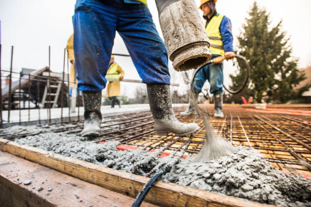 Best Driveway Concrete Repair  in Cambridge, MN